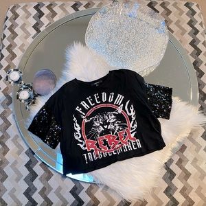 Forever 21 - Sequin-Sleeved Crop Top/T-Shirt - Black - S